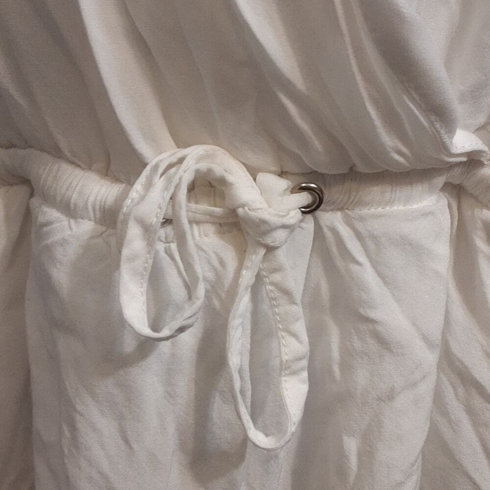 Love Riche Women's Long Sleeve White Embroidered Sleeve Body Suit Size Small - Picture 4 of 11